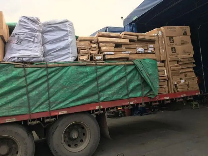 镜铁区家具托运